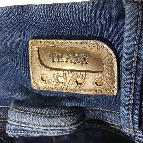 Thaxx Colombian Distressed, Butt Lifting, Capri Jeans.  Size 5 - Picture 3 of 6